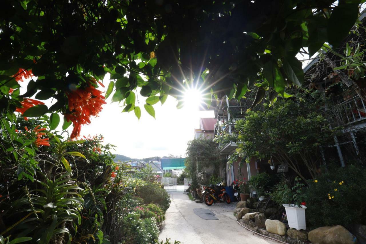 Homestay Doc Tinh Dalat Eksteriør bilde